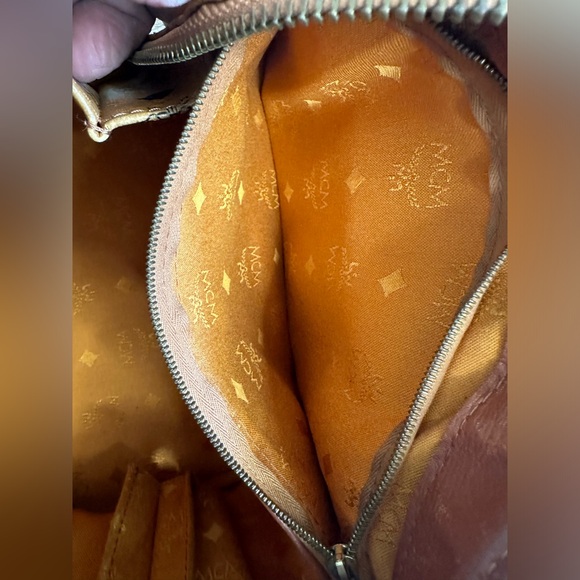 MCM Visetos Leather Vintage 2Way Shoulder Hand Bag - Picture 13 of 14